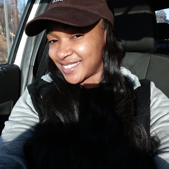 Meet your Posher, Mello - Picture 3 of 4